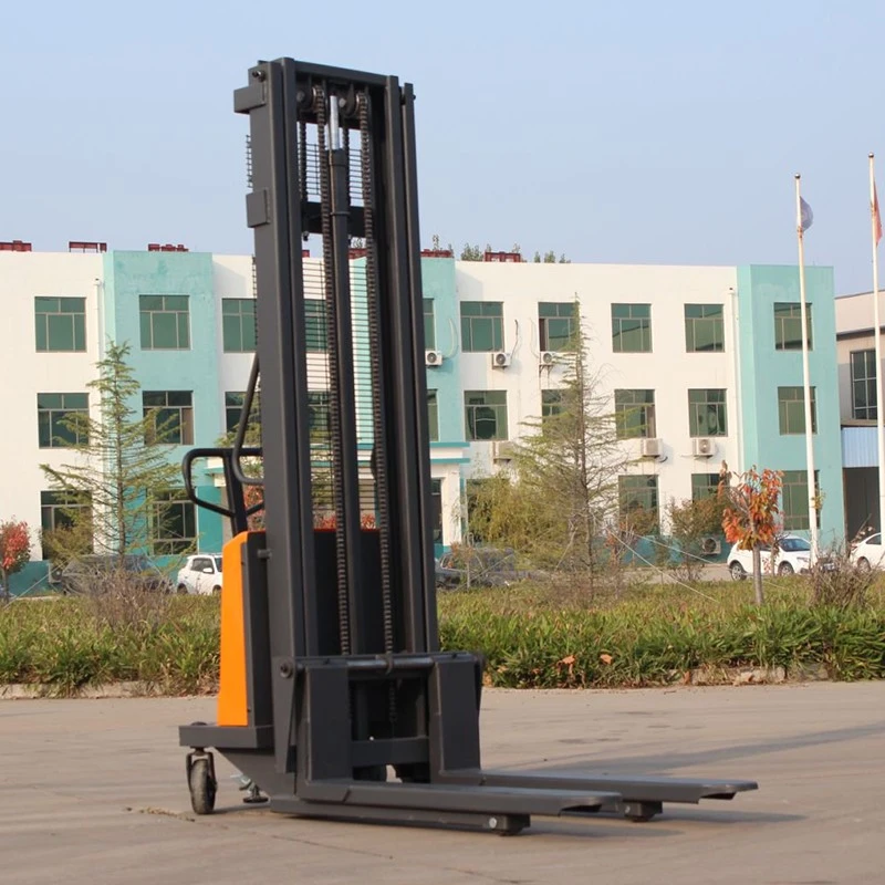 counterbalanced stacker without front support legs