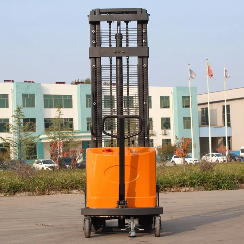 semi-electric-stacker-warehouse-application