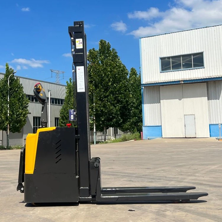 1.5 ton Station mounted stacker 