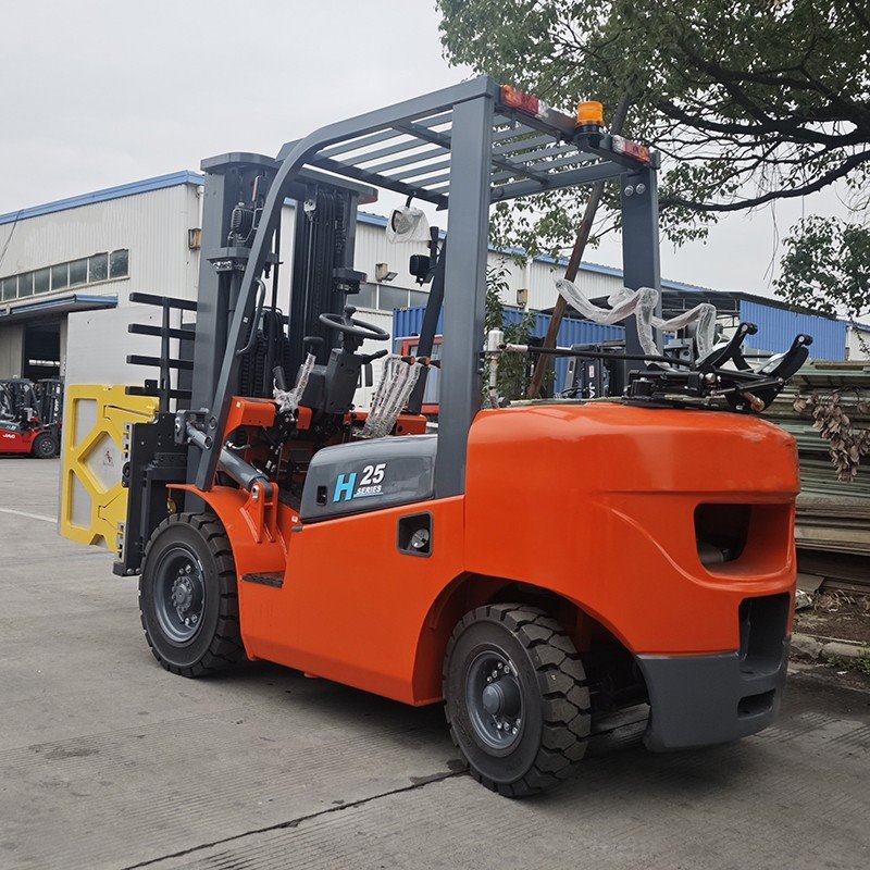 2500 kg LPG counterbalance forklift