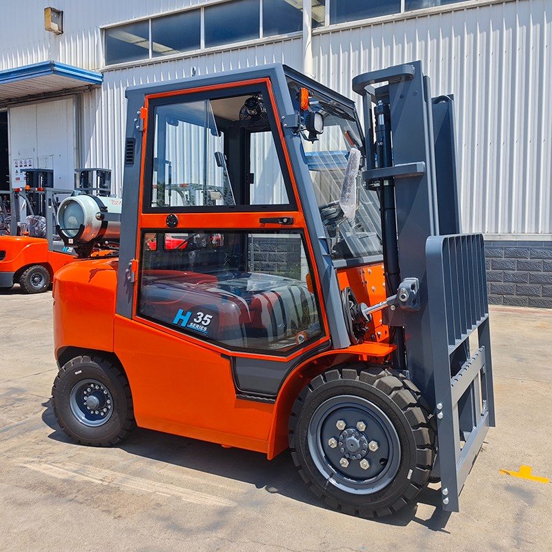 2.5 ton forklift for warehouse handling
