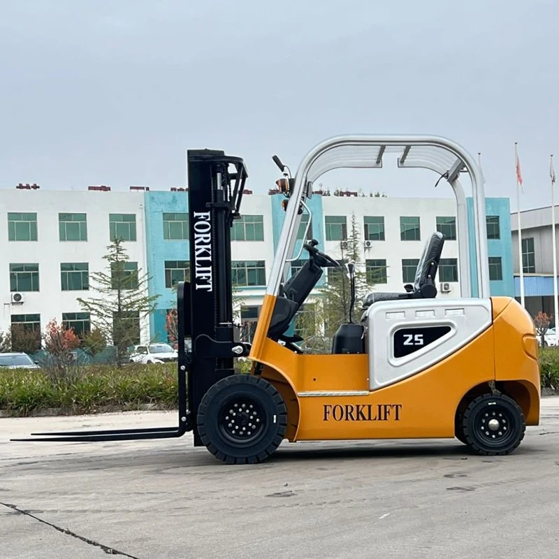 CPD25-C handling a heavy pallet in an industrial warehouse