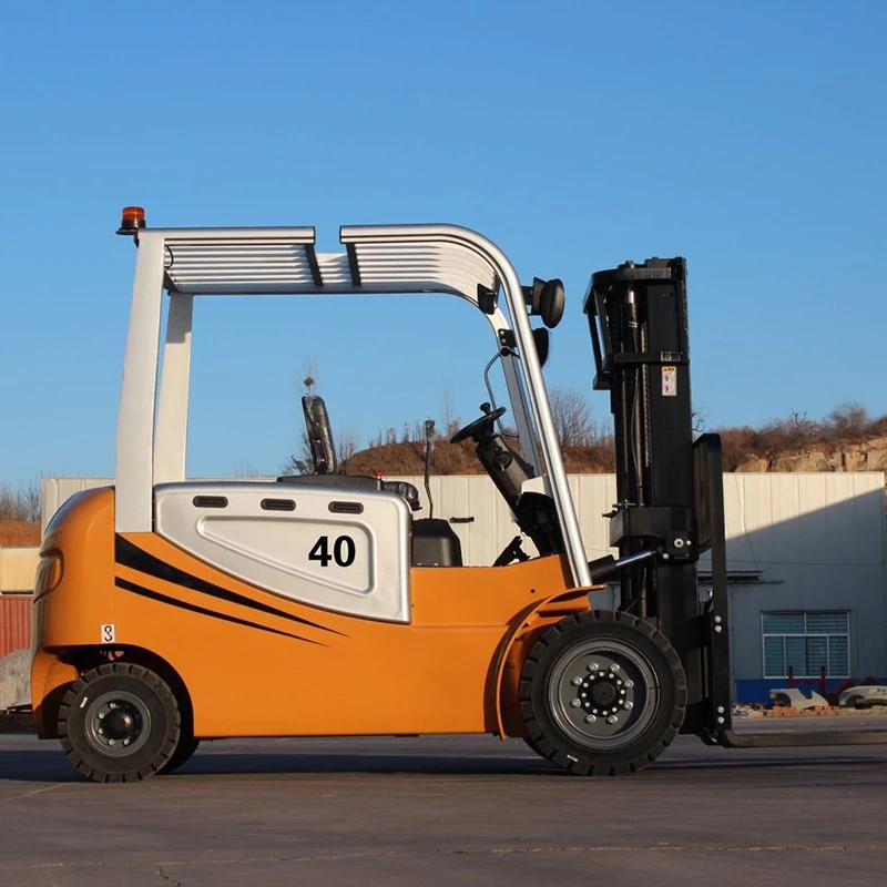 4 ton electric forklift handling heavy pallet