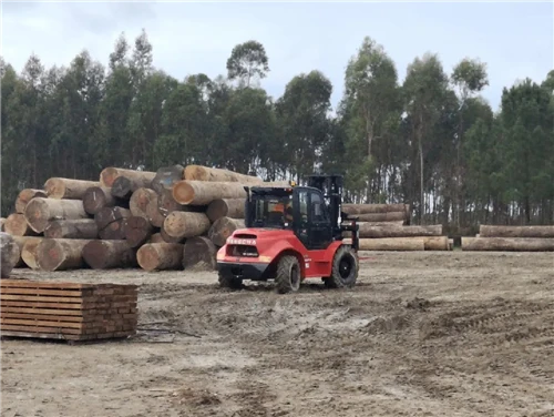 Rough Terrain Forklift for Construction Site Unpaved Roads