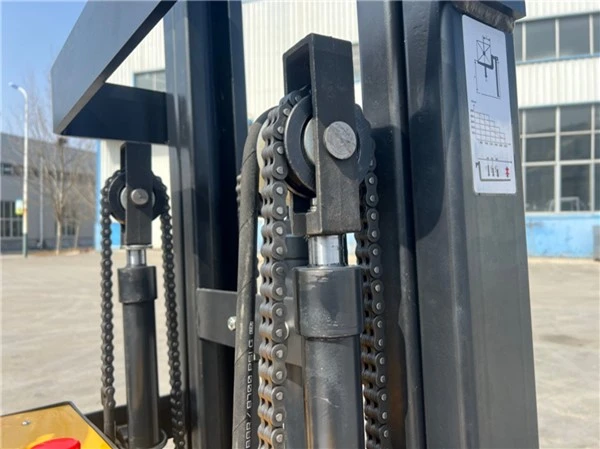 double cylinder lifting system of electric stacker double cylinder lifting system of electric stacker
