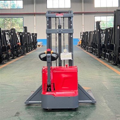 1.5 Tons Wide-legged Stacker