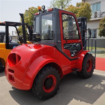 3.5 Tons Off-road Forklift