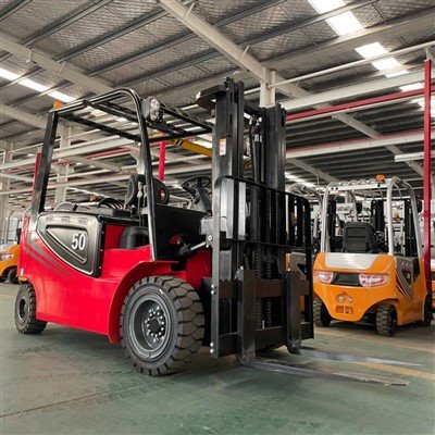 5 Tons Electric Forklift